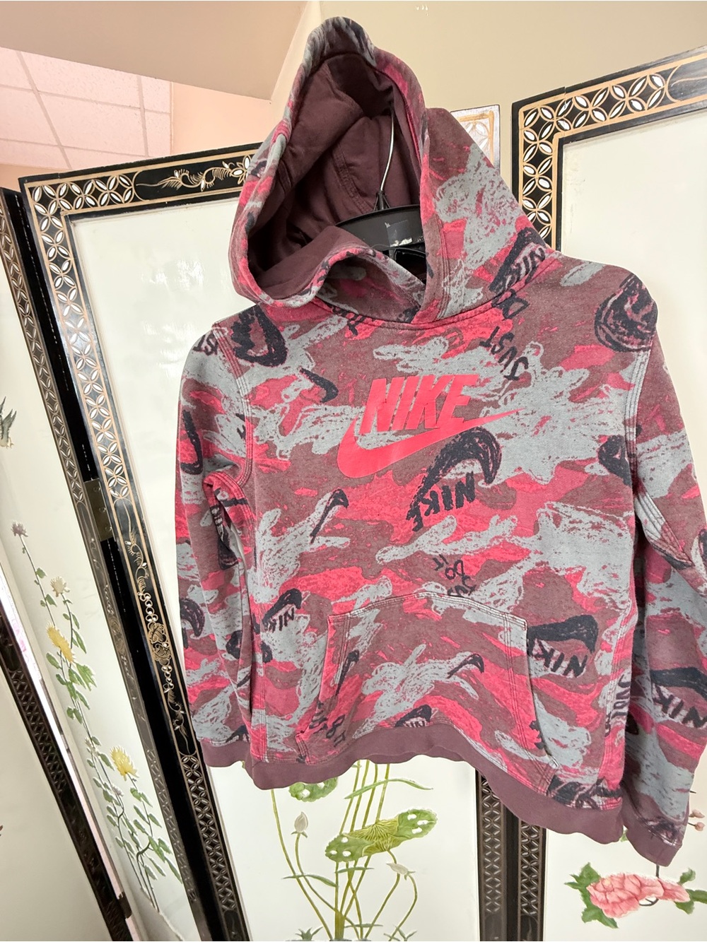 Nike Men's Red Camo Logo Hoodie STREETWEAR - SWEATSHIRT JUST DO IT
